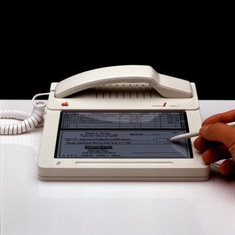Apple'ın 28 yıl öncesine ait dokunmatik bir sabit telefon prototipi ortaya çıktı