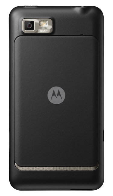 Motorola'dan 9.8 mm'lik akıllı telefon: Motoluxe