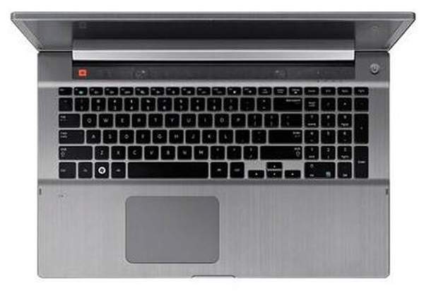 Samsung'un Ivy Bridge tabanlı 17.3-inç dizüstü bilgisayar modeli ön-siparişte