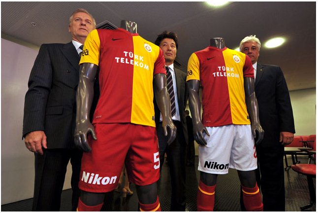 Nikon, Galatasaray'a sponsor oldu