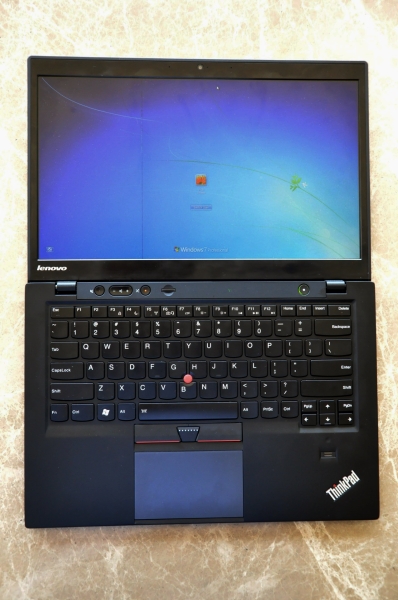 DH Özel: Lenovo ThinkPad X1 Carbon'a ilk bakış