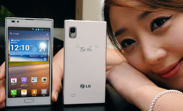 Beyaz renkli ve 2 GB RAM'li LG Optimus LTE2, Güney Kore'de resmiyet kazandı