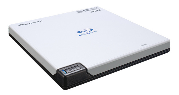 Pioneer, dünyanın en küçük harici Blu-ray yazıcısı BDR-XD04'ü lanse etti