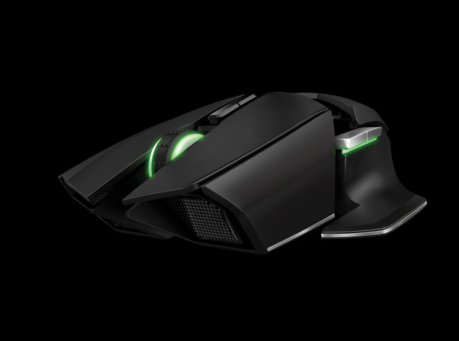 Razer, 8200 dpi'lik yeni oyuncu faresi ile karşımızda: Ouroboros