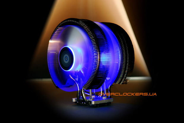 Zalman'dan çift fanlı ve mavi LED'li yeni işlemci soğutucusu: CNPS9900DF