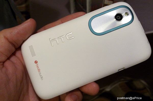 HTC Desire X modelinin basın görselleri ortaya çıktı