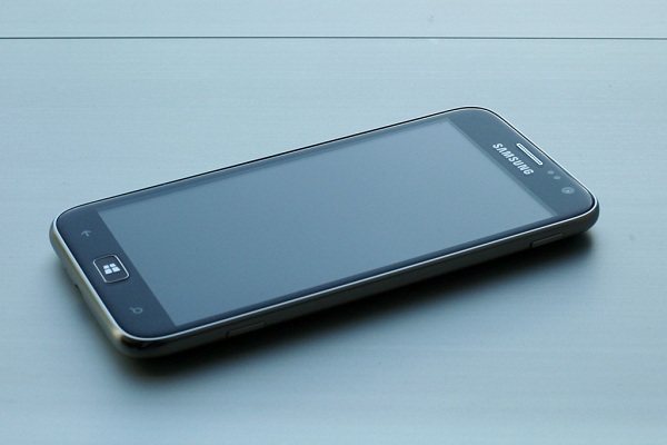 IFA 2012: Windows Phone 8'li ilk telefon duyuruldu: Samsung ATIV S