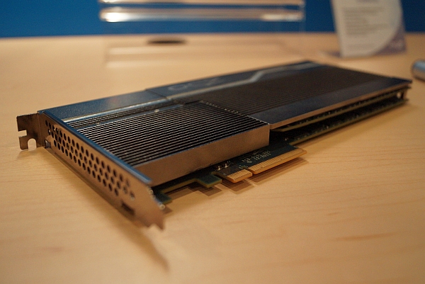 İlk Bakış: OCZ'nin yeni nesil süper-hızlı SSD çözümü Z-Drive R5