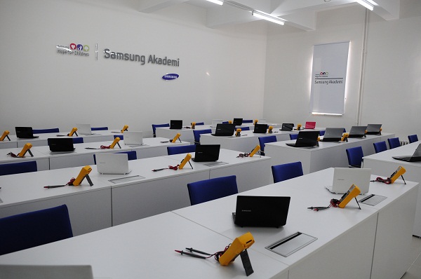 Samsung ve MEB, Samsung Akademi projesini ülkemizde hayata geçiriyor