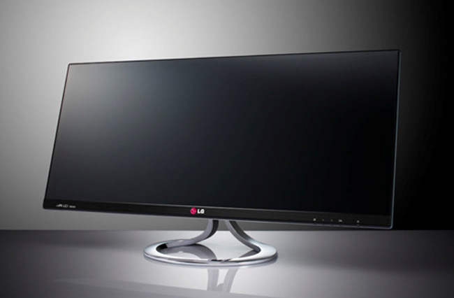 LG, 2560 x 1080 piksel çözünürlük sunan 29-inç'lik IPS monitörü EA93'ü duyurdu