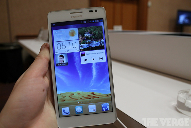 CES 2013: 5-inç Full HD ekranlı Huawei Ascend D2 artık resmi