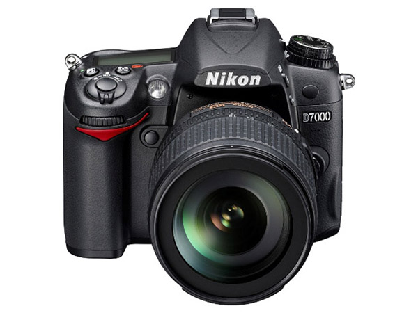 Nikon D7000'nin yerini alacak olan model, nisan ayından önce ortaya çıkabilir