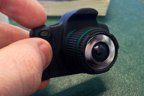 Dünyanın en küçük kameralarından bir tanesi,'LoFi-Fisheye'