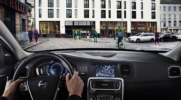 Volvo'nun yaya algılama sistemi, artık bisiklet kullanıcılarını da tanıyabilecek