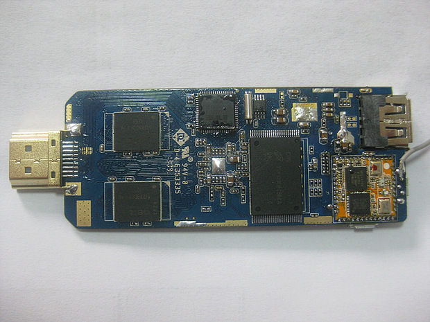 Rikomagic'ten dört çekirdekli ve Android 4.2'li mini bilgisayar: MK802 IV
