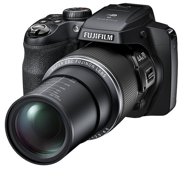 44 kat optik yakınlaştırma sağlayan yeni Fujifilm fotoğraf makinesi, S8400W SuperZoom