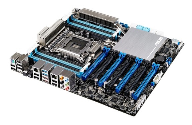 Asus'tan 7 adet PCIe x16 slotuna sahip yüksek performanslı anakart; P9X79-E WS