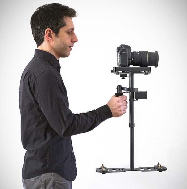 Kickstarter üzerinde destek bulan kamera sabitleyici modelleri artıyor, 'Supraflux Video Camera Stabilizer'