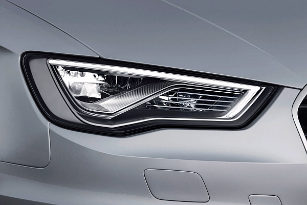 Audi, LED tabanlı farları yakıt verimliliği sağladığı onaylanan ilk otomobil üreticisi oldu