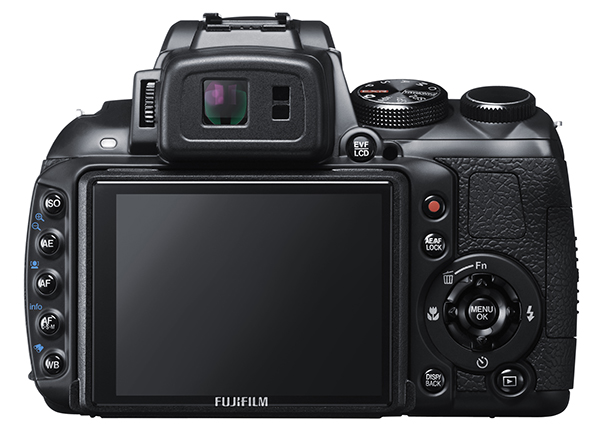 Fujifilm, HS35EXR isimli yüksek yakınlaştırma sağlayabilen fotoğraf makinesinin satışına başladı