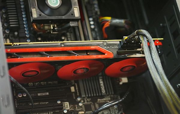 AMD Radeon HD 7990'ın teknik özellikleri netleşti