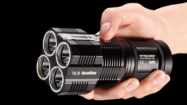 3500 Lumen Isik Gucune Sahip Dunyanin En Kucuk Led El Feneri Nitecore Tm26