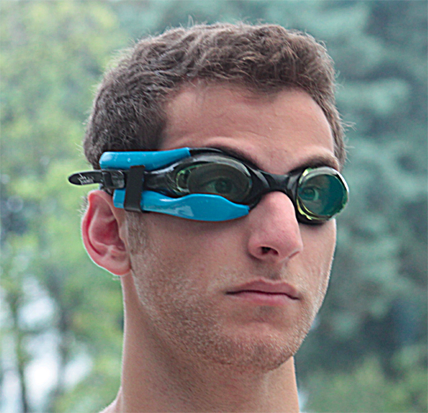 Instabeat, yüzücülerin önemli performans bilgilerini direkt olarak gözlükleri üzerinde göstebiliyor