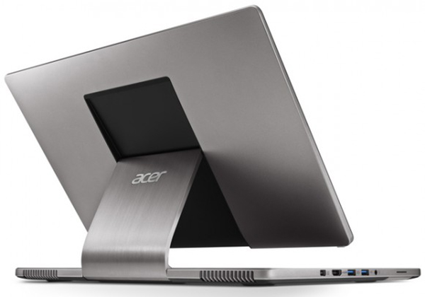Acer, farklı gövde özellikleri ile dikkatleri çeken Aspire R7 dizüstü bilgisayar modelini duyurdu