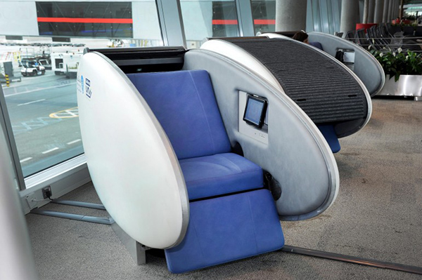 Havaalanlarında uyumak isteyenlere özel yeni koltuk sistemi, 'GoSleep'