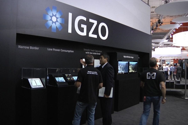 Sharp yüksek çözünürlüklü üç IGZO dizüstü bilgisayar panelinin seri üretimine başlıyor