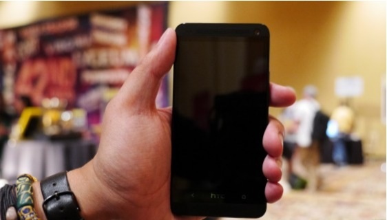 HTC, 5 inçlik bir One versiyonu hazırlıyor olabilir