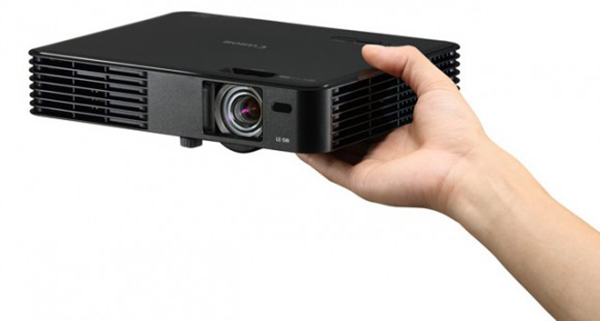 Canon, 3LED teknolojisine sahip yeni projektör modelini duyurdu