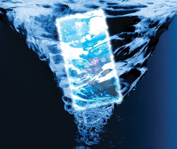 Huawei Ascend W2 suya dayanıklı bir yapıda olacak