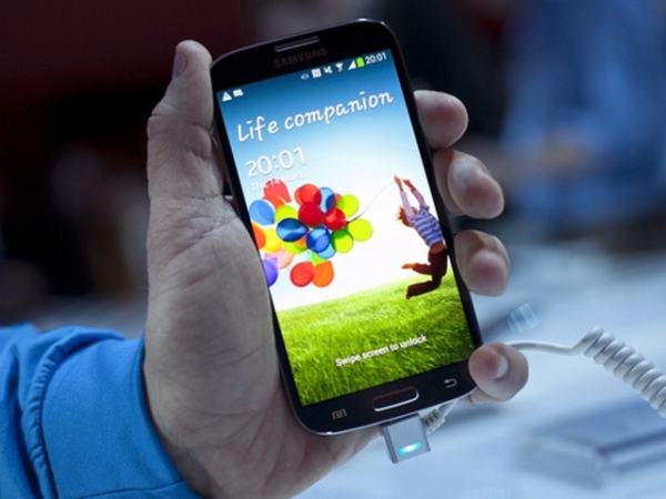 Samsung'un 4G LTE-Advanced iletişim teknolojisini destekleyen ilk telefonu Haziran sonunda satışa çıkacak