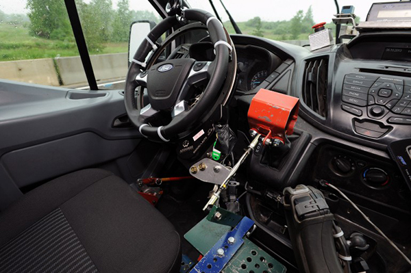 Ford, araçlarının dayanıklılık testleri için robot sürücüler kullanmaya başladı