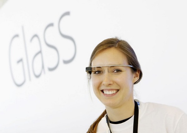 Mahremiyet komisyonları Google'ın Glass ayrıntılarını daha netleştirmesini istiyor