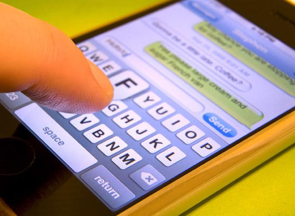 Analiz : Ortalama bir kullanıcı yaşamı boyunca telefonundan 2 milyon kelimelik SMS gönderiyor