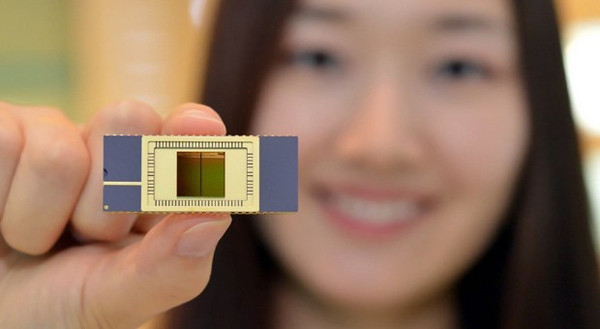 Samsung endüstrinin ilk 3D NAND flash belleklerinin üretimine başlıyor