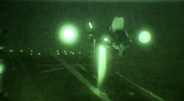 Lockheed Martin F-35B, dikey konumda uçak gemisi üzerine ilk gece inişini gerçekleştirdi