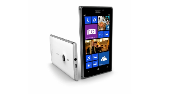 Reuters : Büyük ekranlı Lumia Phablet gelecek ay tanıtılacak