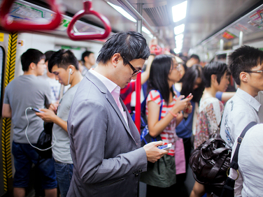 Asya / Pasifik bölgesi, akıllı telefon pazarına damga vuruyor