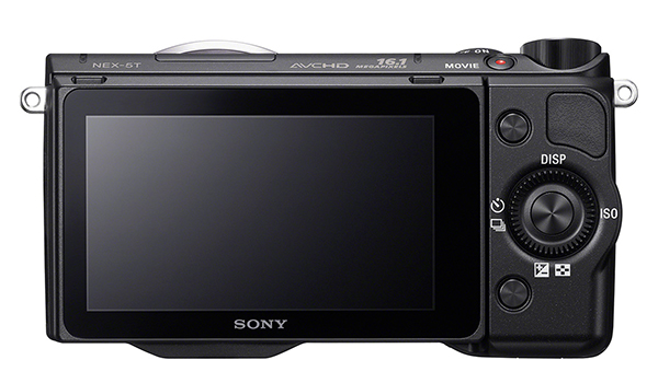 Sony, kablosuz bağlantı özellikleriyle donattığı NEX-5T fotoğraf makinesini duyurdu