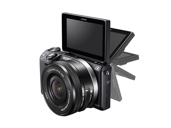 Sony, kablosuz bağlantı özellikleriyle donattığı NEX-5T fotoğraf makinesini duyurdu
