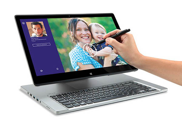 Acer, farklı kasa yapısıyla dikkat çeken R7 isimli dizüstü bilgisayar modelini yeni özellikler ile güncellendi