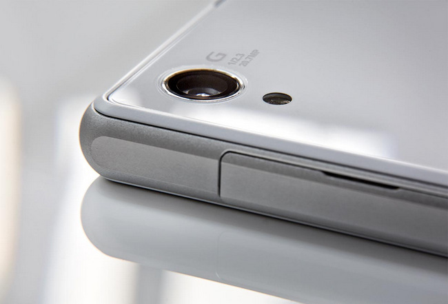 Sony, 20.7 MP kameralı akıllı telefonuyla karşımızda: Xperia Z1