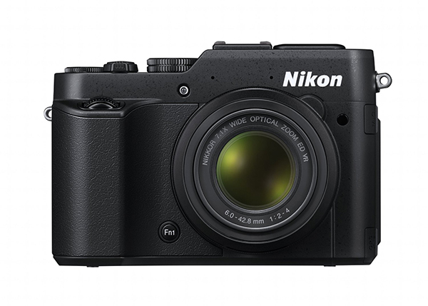 Nikon, dahili elektronik vizör ile hazırladığı üst seviye yeni kompakt fotoğraf makinesini duyurdu: Coolpix P7800