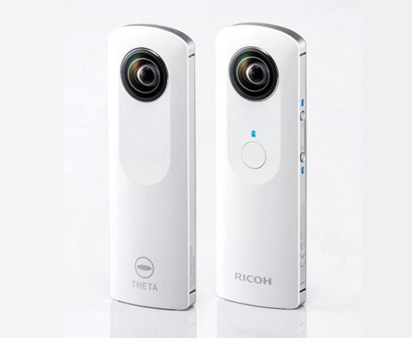 Ricoh'dan 360 derece küresel fotoğraf çekimine imkan tanıyan kamera: THETA