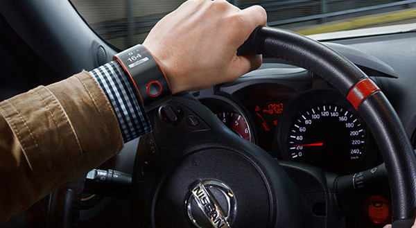 Nissan, yarışçılara yönelik bir akıllı saat geliştiriyor