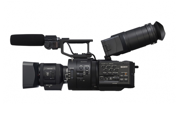 Sony'den 4K çekim yapabilen yeni profesyonel video kamera: NEX-FS700R