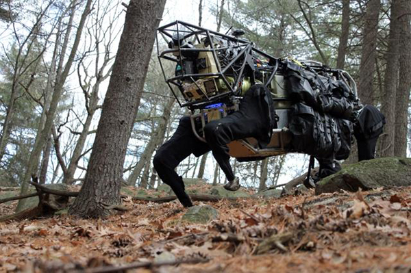 Gelişmiş arazi robotu LS3, 10 milyon dolar yatırım ile kurşun geçirmez bir yapıya kavuşacak